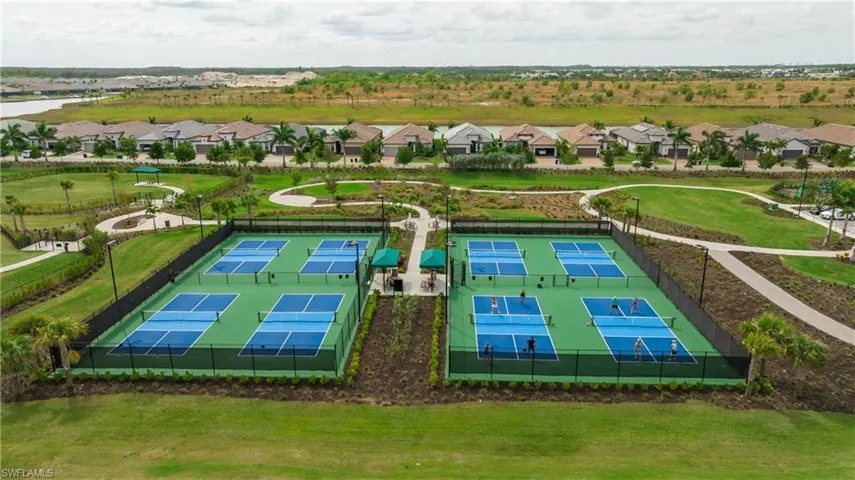 11751 Venetian Lagoon Dr 104, Fort Myers, Florida 33913