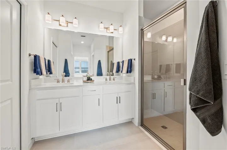 11751 Venetian Lagoon Dr 104, Fort Myers, Florida 33913