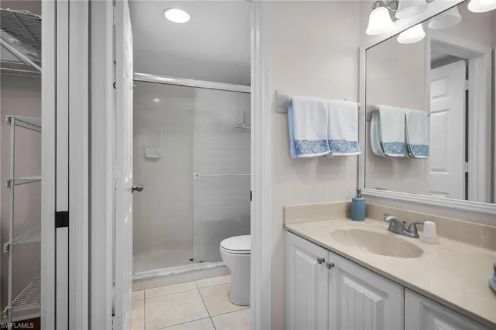 3675 Amberly Cir C207, Naples, Florida 34112