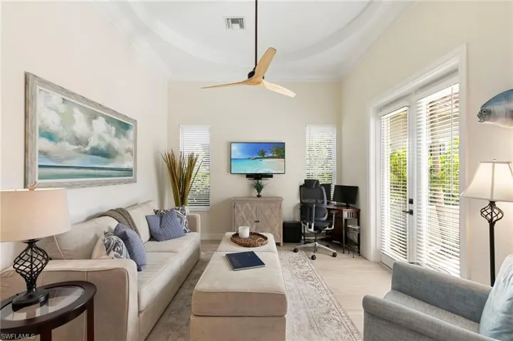 8960  Cherry Oaks  TRL, Naples, FL 34114