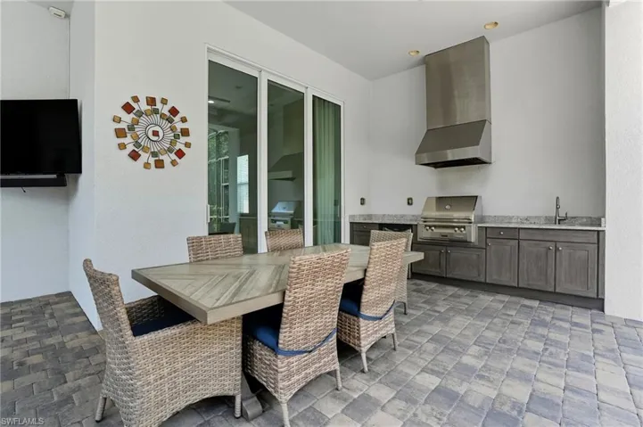 Outdoor kitchen