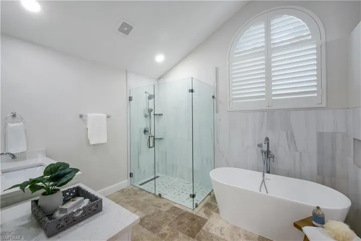 235 Silverado Dr, Naples, Florida 34119