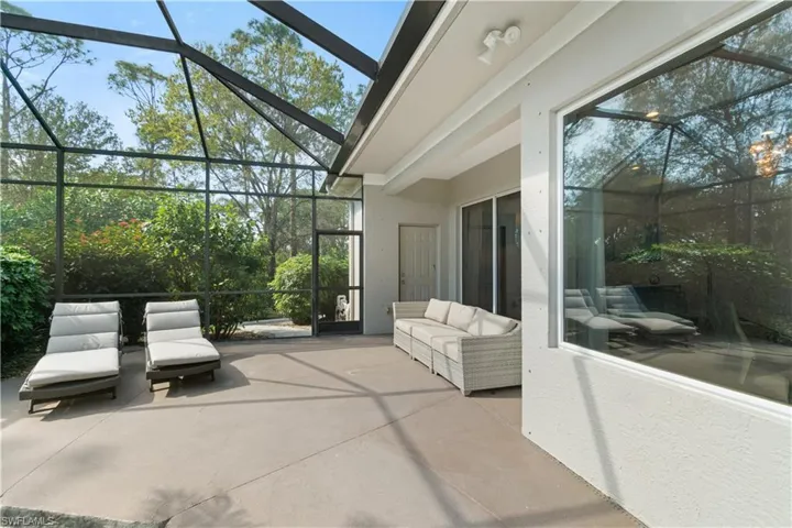 Just another area to relax while you are on your large lanai