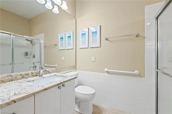 28864 Yellow Fin Trail Bonita Springs FL 34135 - Owner's bath with shower