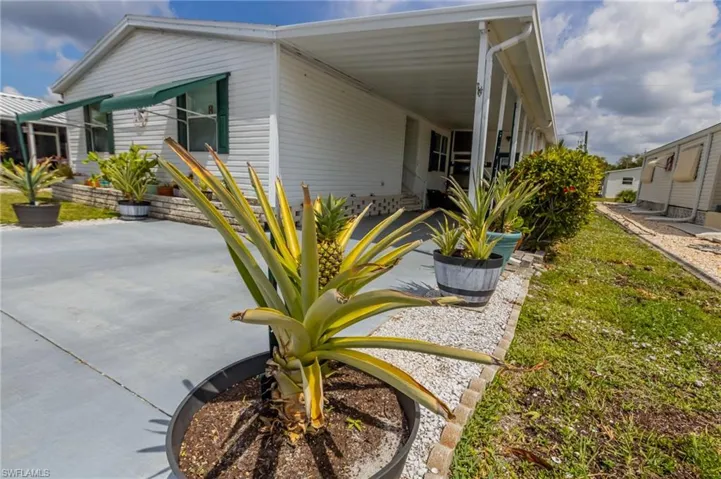 9749  Sugarberry  WAY, Fort Myers, FL 33905