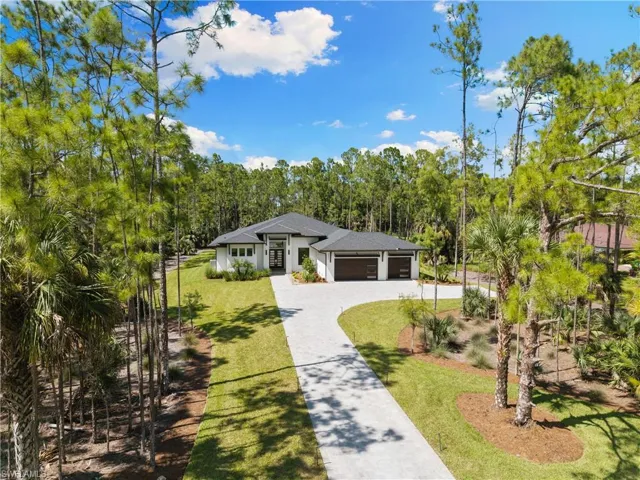 4221  7th NW AVE, Naples, FL 34119