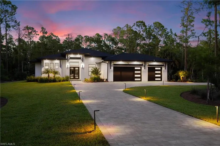 4221  7th NW AVE, Naples, FL 34119