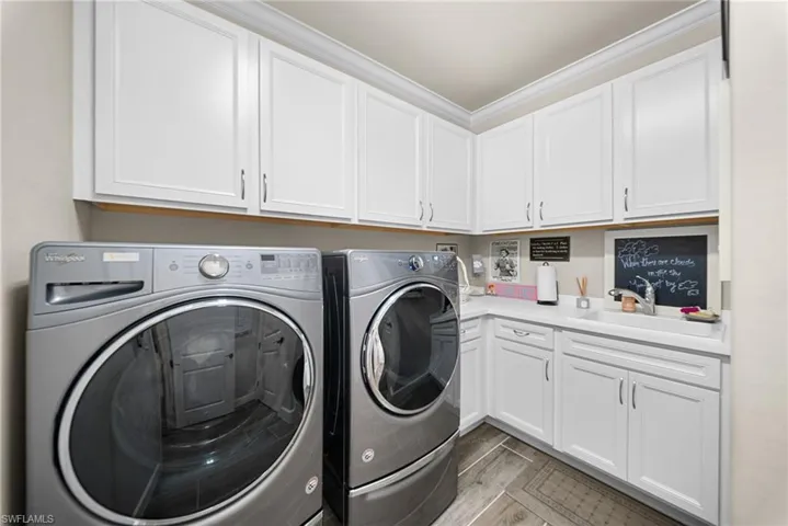 8912 Horned Lark Dr, Naples, Florida 34120