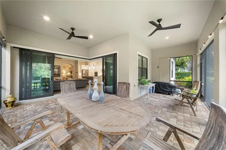 8912 Horned Lark Dr, Naples, Florida 34120