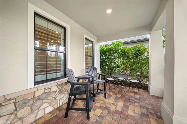 8912 Horned Lark Dr, Naples, Florida 34120
