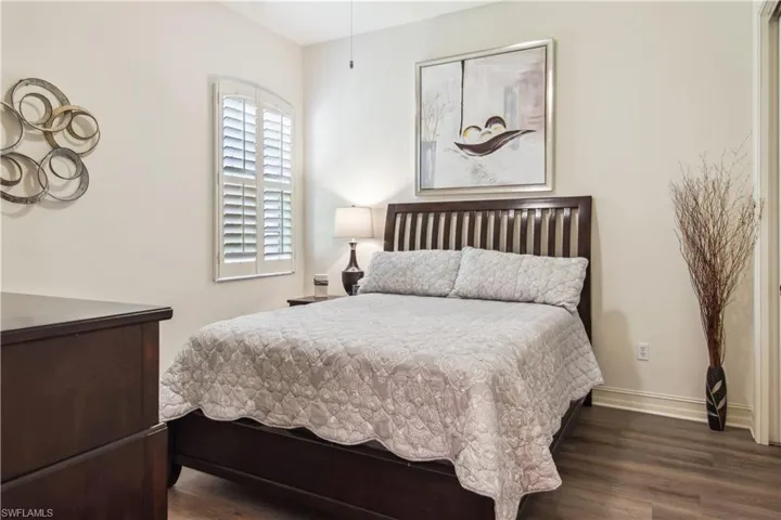 8563  Chase Preserve  DR, Naples, FL 34113