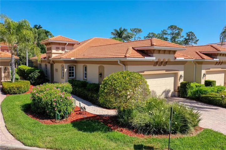8563  Chase Preserve  DR, Naples, FL 34113