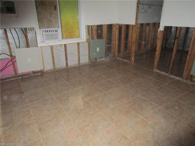 Ceramic floors Master Suite