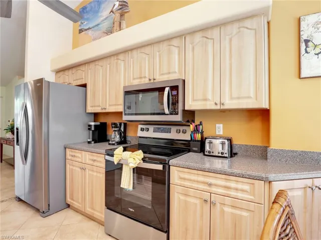 1800 SE 21st  ST, Cape Coral, FL 33990