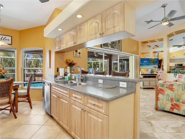 1800 SE 21st  ST, Cape Coral, FL 33990