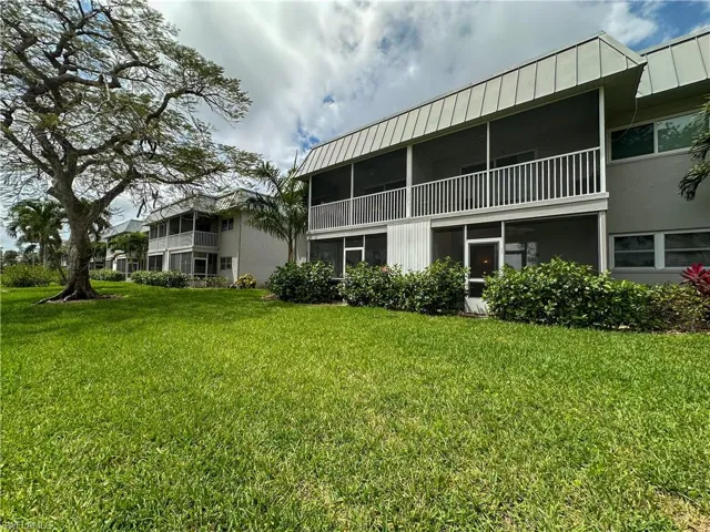 6777  Winkler  RD, Fort Myers, FL 33919