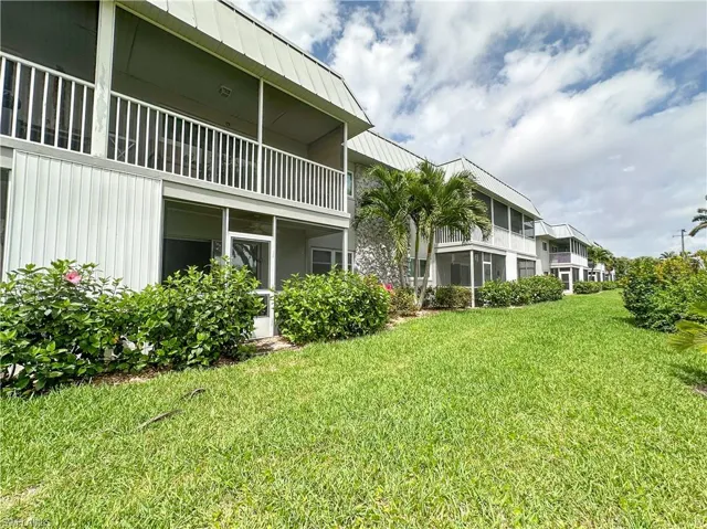 6777  Winkler  RD, Fort Myers, FL 33919
