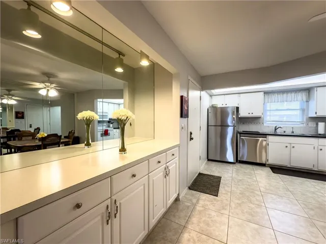 6777  Winkler  RD, Fort Myers, FL 33919