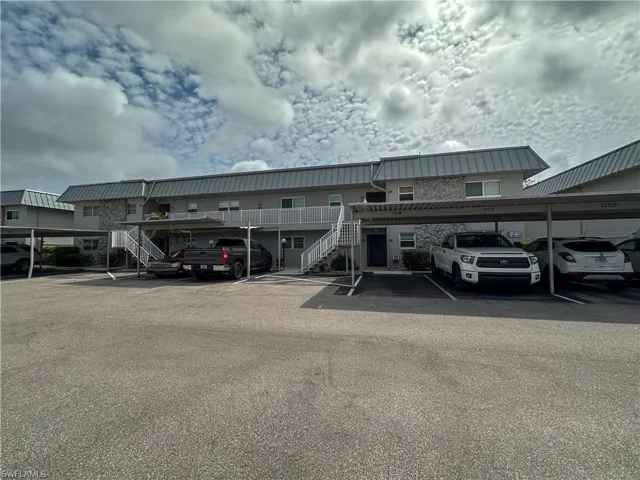 6777  Winkler  RD, Fort Myers, FL 33919