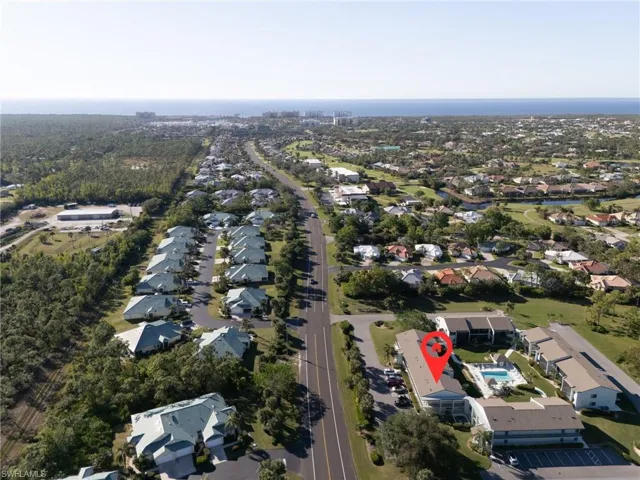 Birds eye view of property