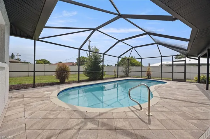 812 Se 34th St, Cape Coral, Florida 33904