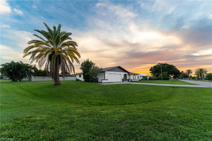 812 Se 34th St, Cape Coral, Florida 33904
