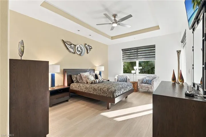 With Tray Ceiling & Accent Wall