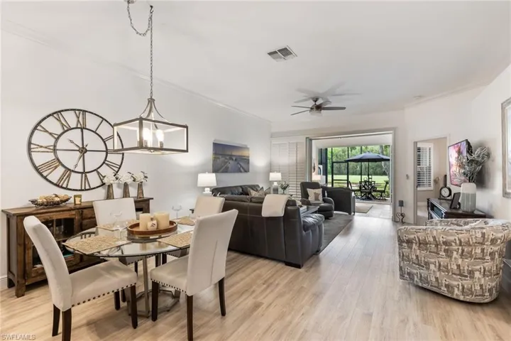 dine to living to east lanai