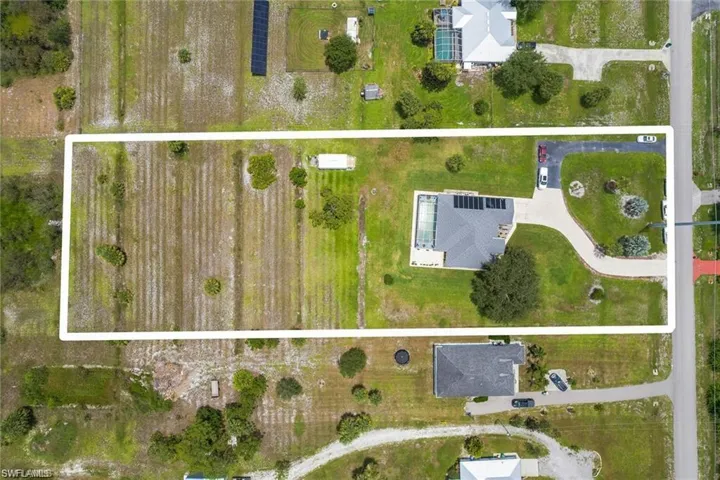 Aerial view of property's location with property boundaries highlighted