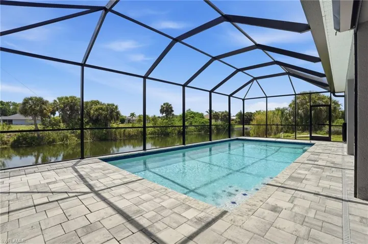 1825 Nw 31st Ave, Cape Coral, Florida 33993