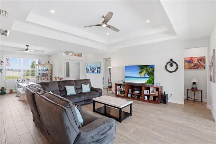 1825 Nw 31st Ave, Cape Coral, Florida 33993
