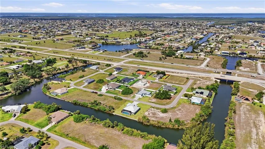 1825 Nw 31st Ave, Cape Coral, Florida 33993