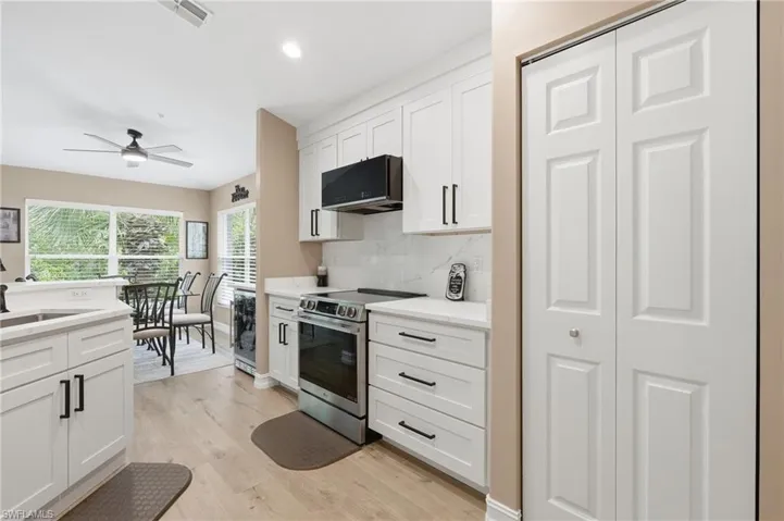 710 Tarpon Cove Dr 203, Naples, Florida 34110
