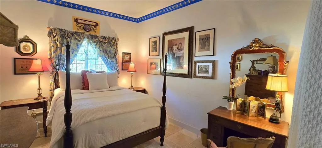 Bedroom featuring baseboards