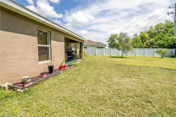 1812 Sw 32nd St, Cape Coral Fl 33914