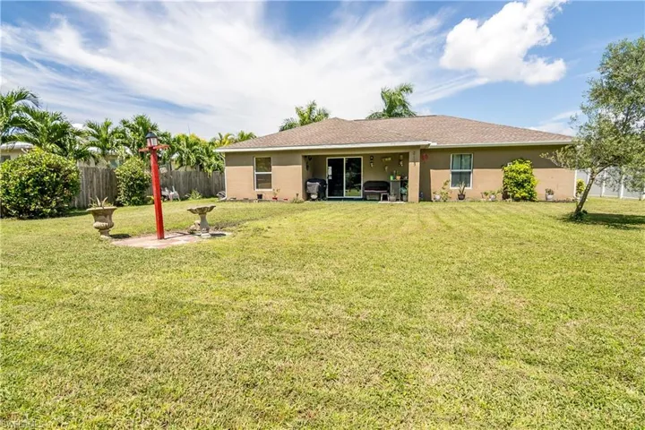 1812 Sw 32nd St, Cape Coral Fl 33914