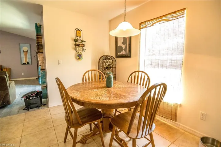 1812 Sw 32nd St, Cape Coral Fl 33914