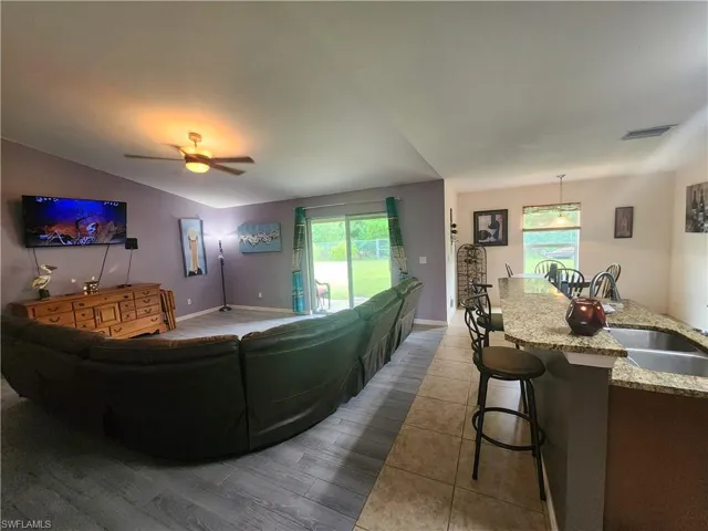1812 Sw 32nd St, Cape Coral Fl 33914