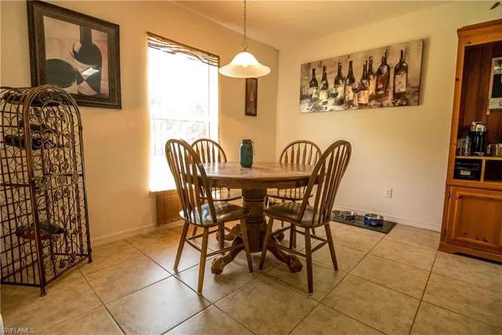 1812 Sw 32nd St, Cape Coral Fl 33914