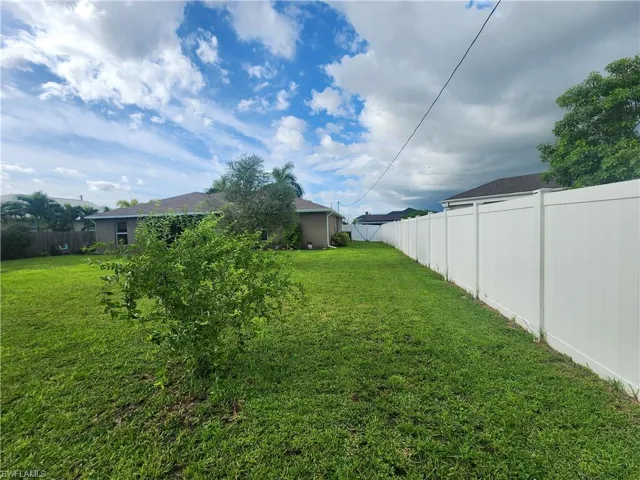 1812 Sw 32nd St, Cape Coral Fl 33914