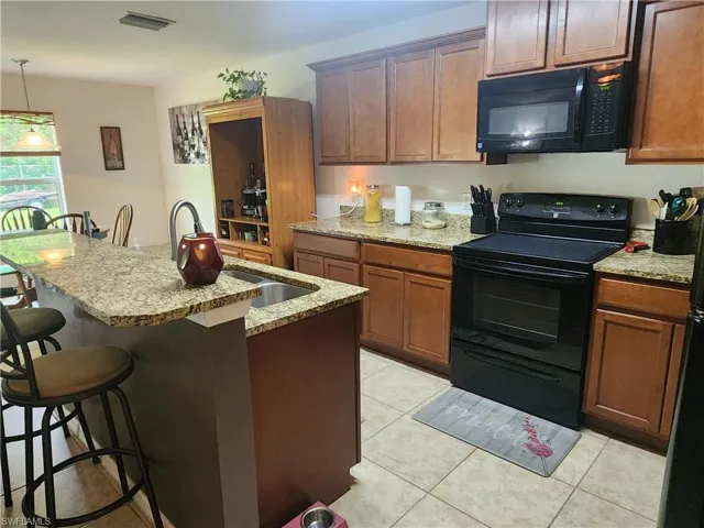 1812 Sw 32nd St, Cape Coral Fl 33914