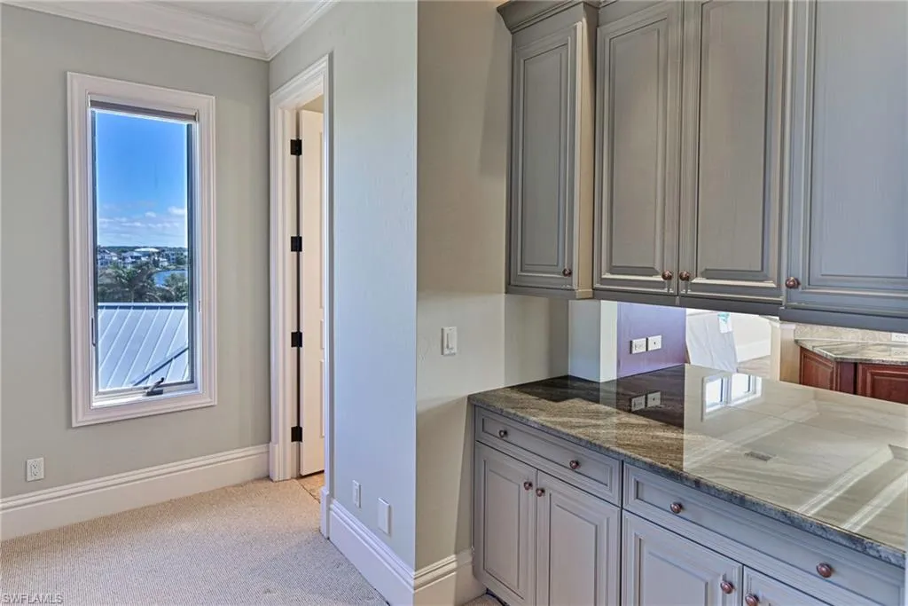209 BAREFOOT BEACH BLVD, Bonita Springs, FL 34134,224103857