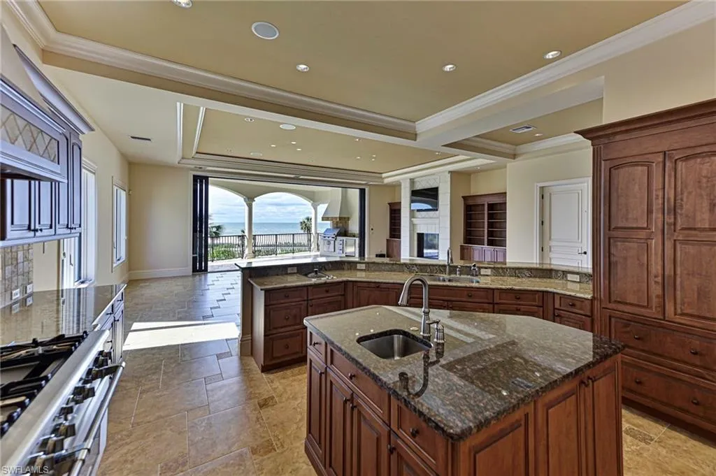 209 BAREFOOT BEACH BLVD, Bonita Springs, FL 34134,224103857