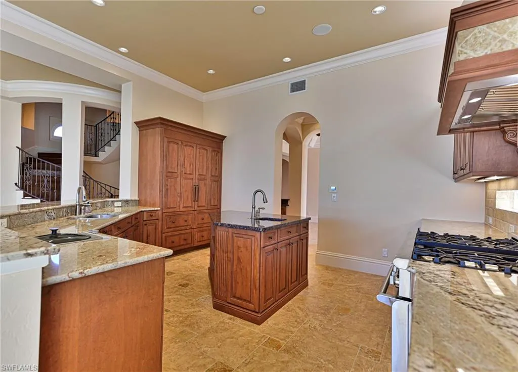 209 BAREFOOT BEACH BLVD, Bonita Springs, FL 34134,224103857