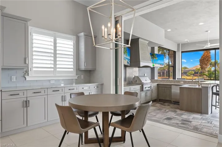 Breakfast Nook