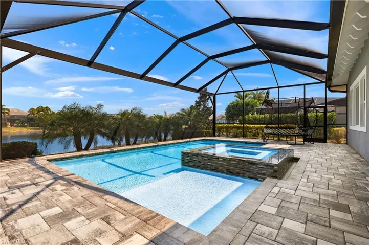 Pool & Spa