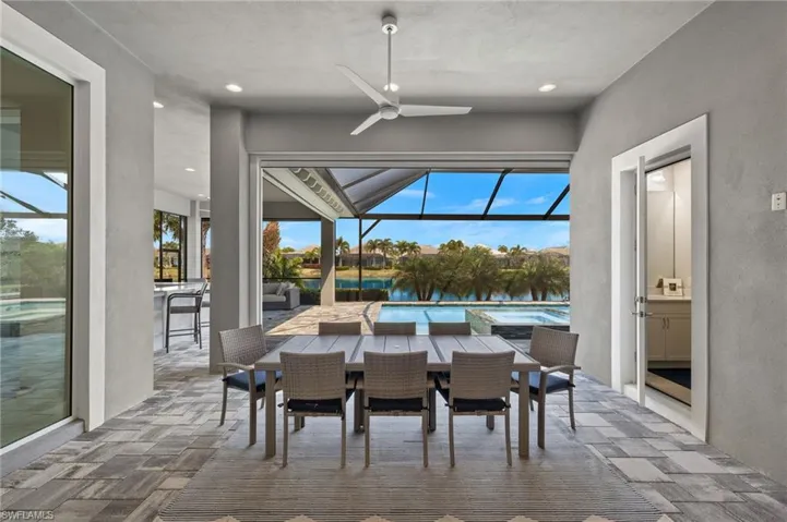 Outdoor Dining with Cabana Bath