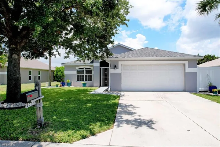 15633 Beachcomber Ave, Fort Myers, Florida 33908