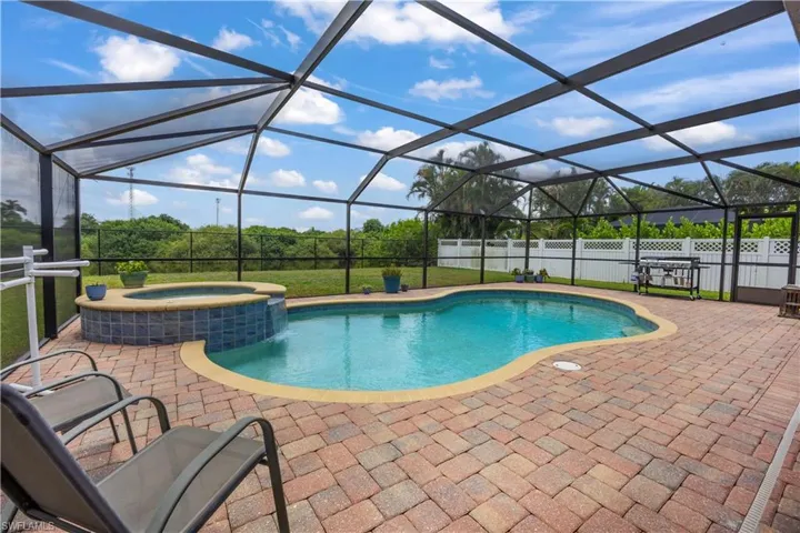 15633 Beachcomber Ave, Fort Myers, Florida 33908