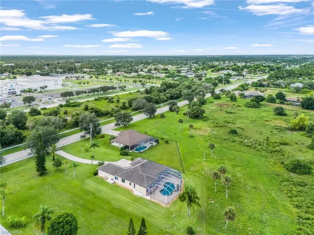 Bird's eye view of a tree filled landscape